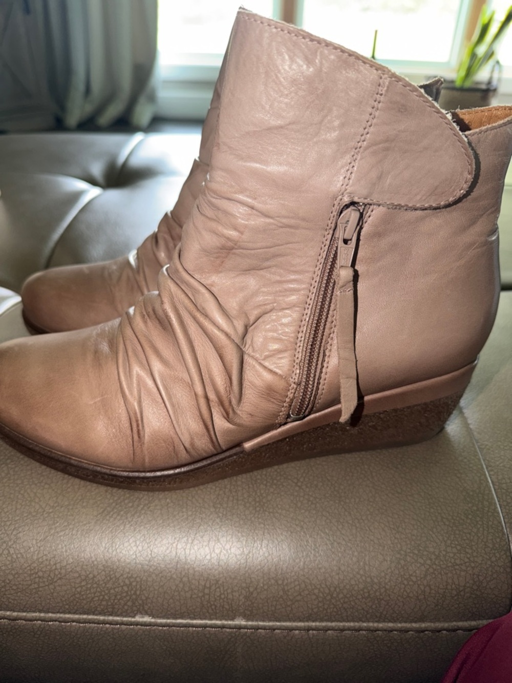 Miz Mooz Mayleen Wedge Bootie (Women) size 9.5 (41) - Picture 6 of 8